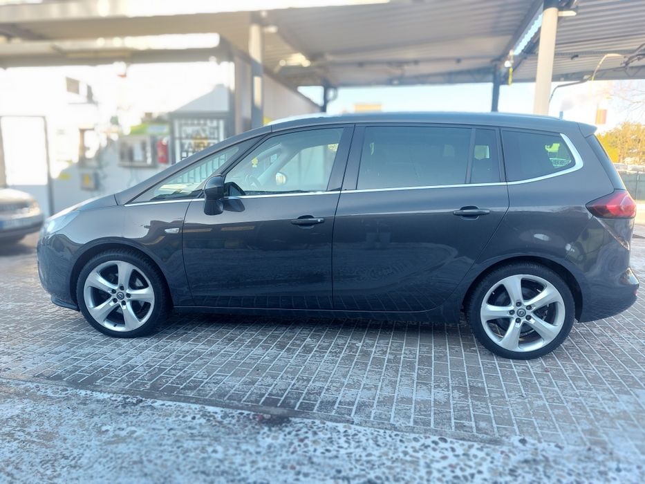 Piękny OPEL ZAFIRA TOURER * Automat * Bogata Opcja