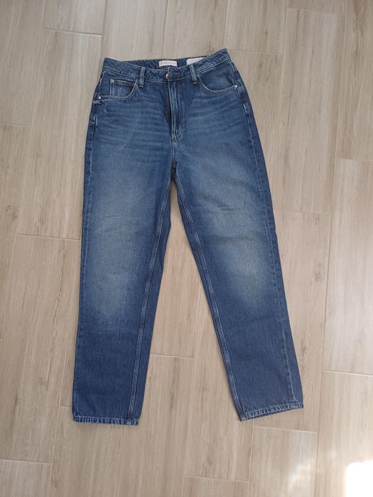 Damskie spodnie jeansowe Guess mom jeans