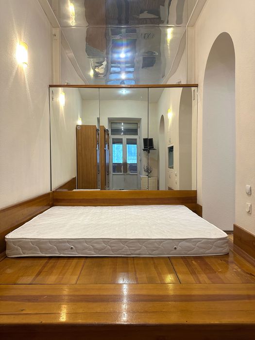 ЗАВЖИ Є СВІТЛО! Центр міста. Оренда 1-к. квартири 34 м2 - Десятинна 13