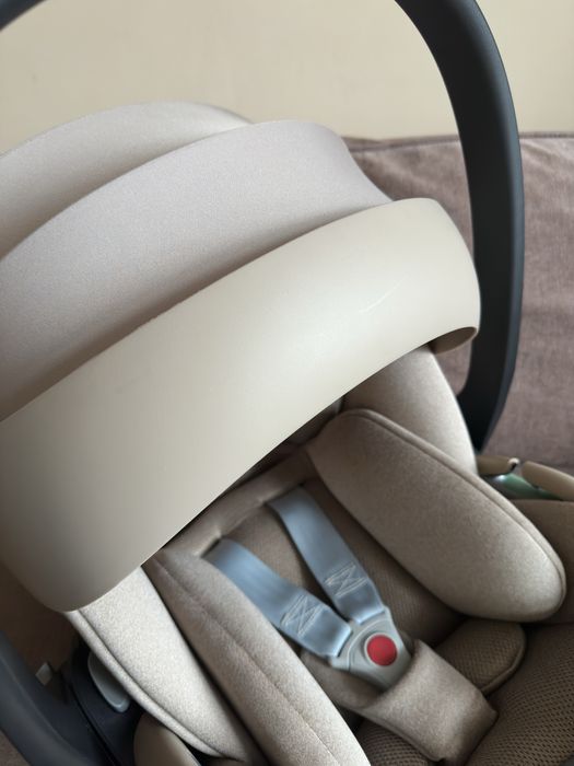 Автокрісло Cybex Cloud T +