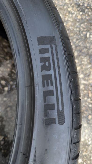 Pneus 285/35zr23 Pirelli PZero com 75% de piso