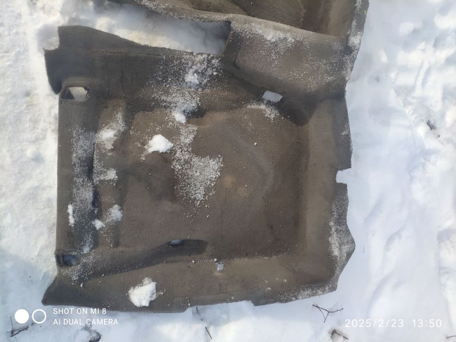 Ковролин салона Mercedes 190 w201