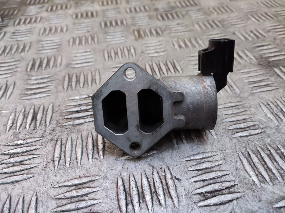 Volvo V40 1.8 16V silniczek krokowy