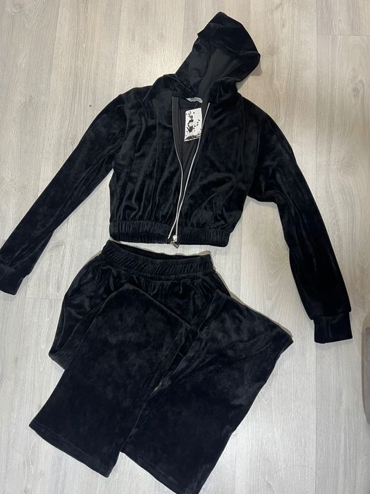 Костюм велюровий жіночий чорний