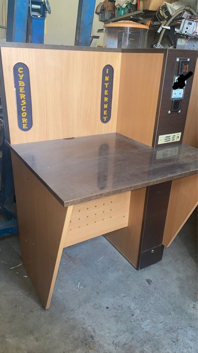 Secretaria para escritório ou cafe