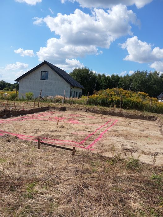 Budowa domów fundamenty ściany dobudówki