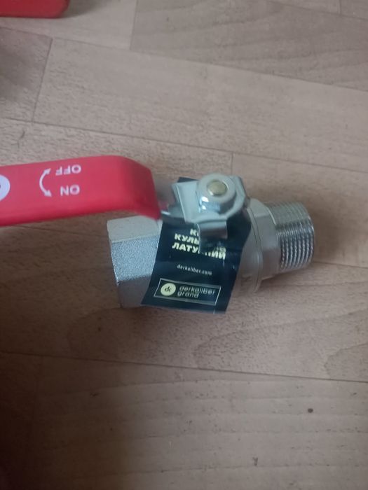 Краны шаровые новые 11/2"и11/4"клапана ,американки