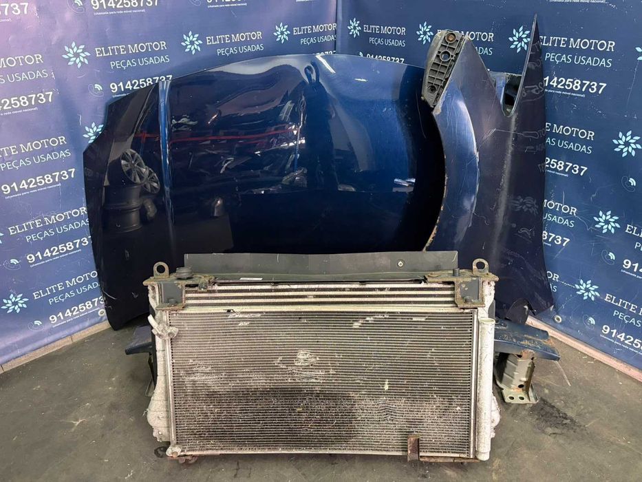 Frente completa usada TOYOTA AURIS 2.0 D4D capot parachoques guardalamas oticas