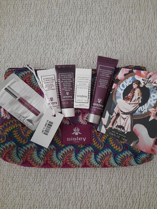Sisley Black Rose zestaw + kosmetyczka