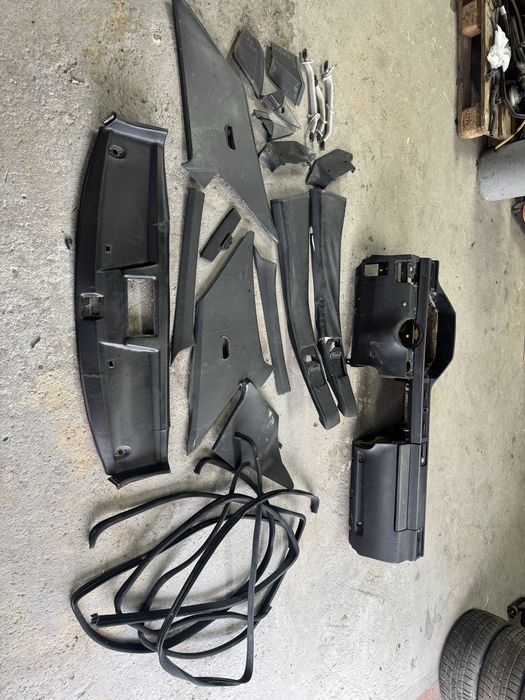 Czesci mercedes mercedes w124 wąska listwa