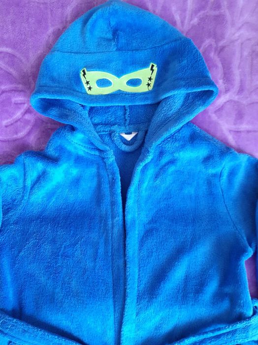 Szlafrok dla chłopca SUPER HERO 122 roz. 7 lat.