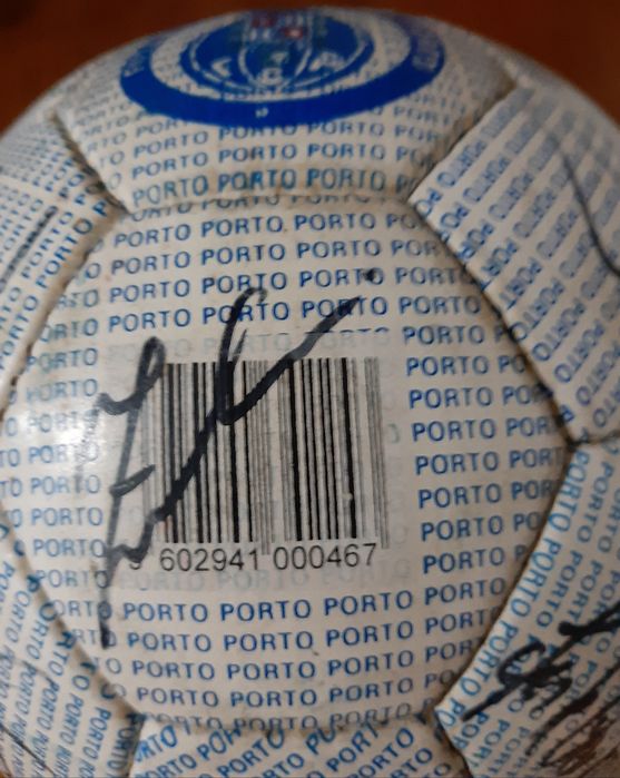 Bola autografada F.C.Porto.