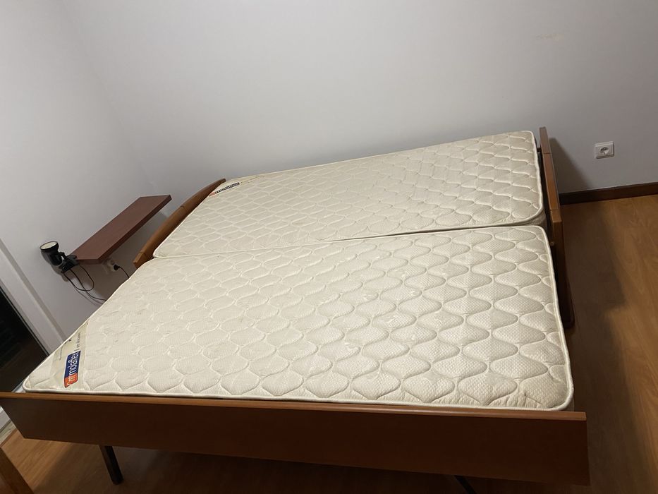 Cama dupla com gaveta, que se transfoma numa cama de casal, como novo