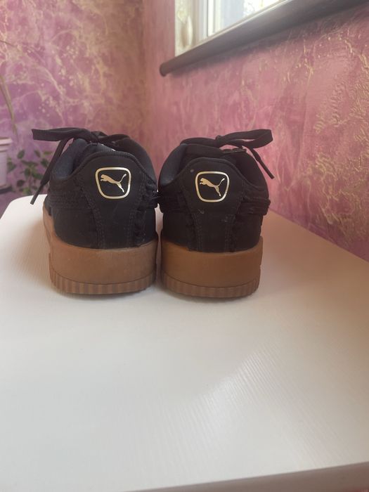 Жіночі кеди Puma Carina / Karmen Black Gum — Оригінал