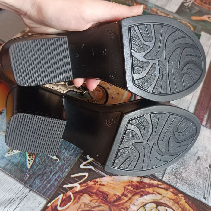 Босоножки женские кожаные 23см.