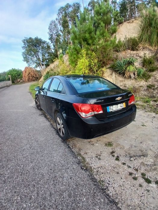 Cruze 2010   2.0 — photo 3