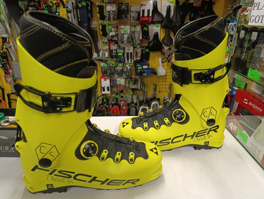 Nr 15 Powystawowe Buty Skitourowe FISCHER TRAVERS CS / 29,5 - 30.5 cm