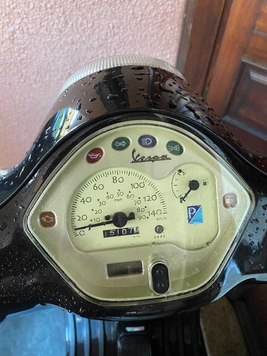 Moto Vespa LX125