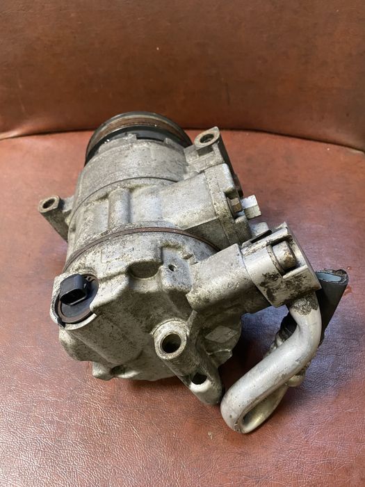 Компресор кондиціонера Nissens 890048 (Volkswagen T5)