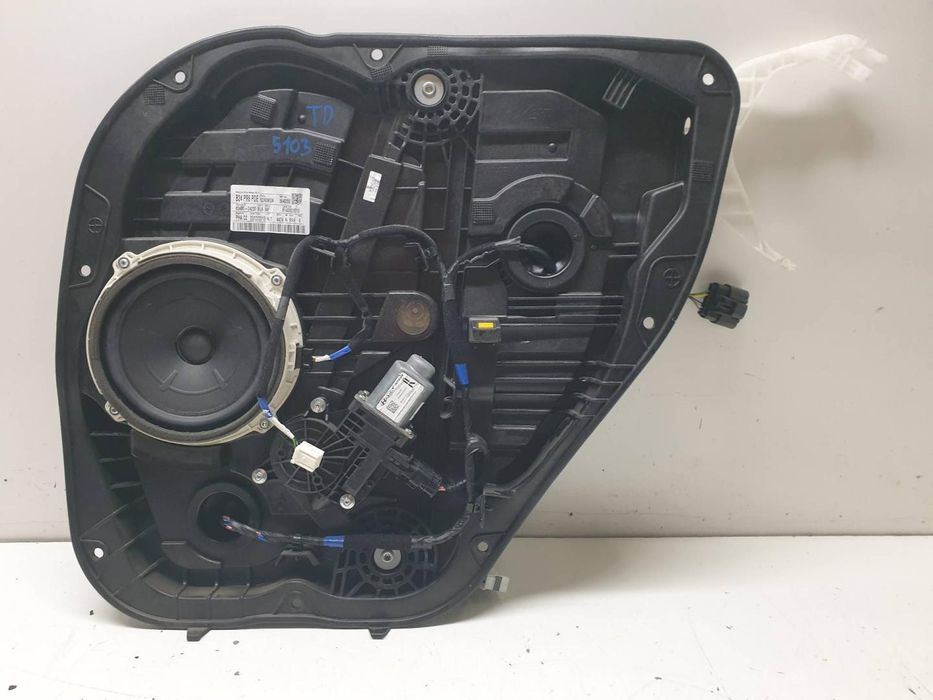 Elevador Traseiro Direito Hyundai I30 Pd