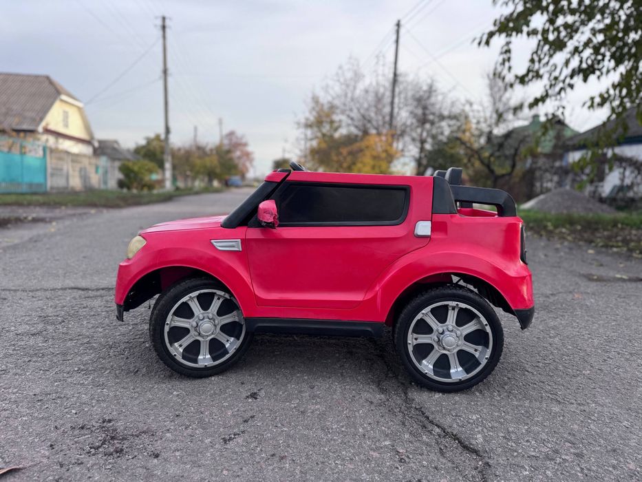 Дитячий електромобіль BMW повний привід