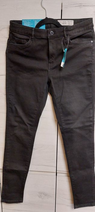 Nowe spodnie Esmara