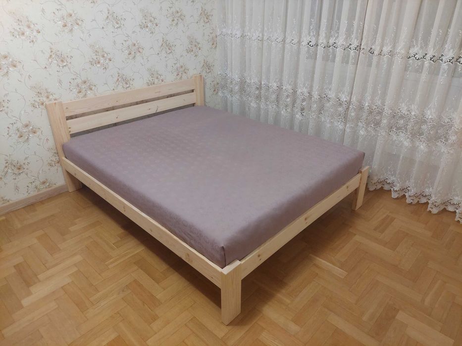 Ліжко Tampеre "з масиву сосни". Кровать.