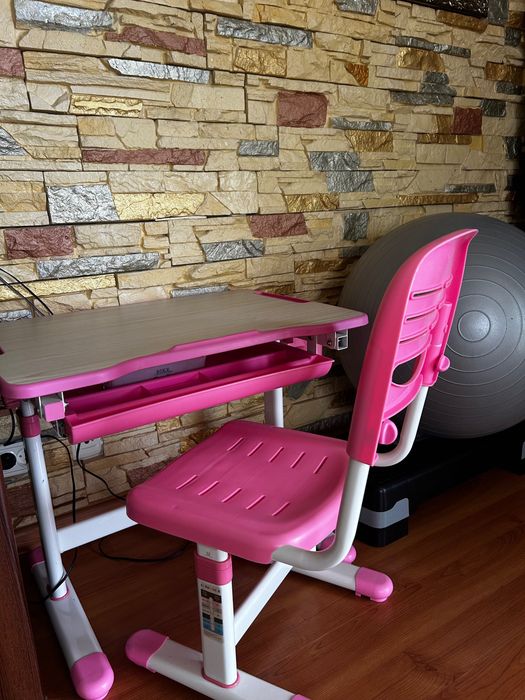 Стіл-парта б/у в гарному стані