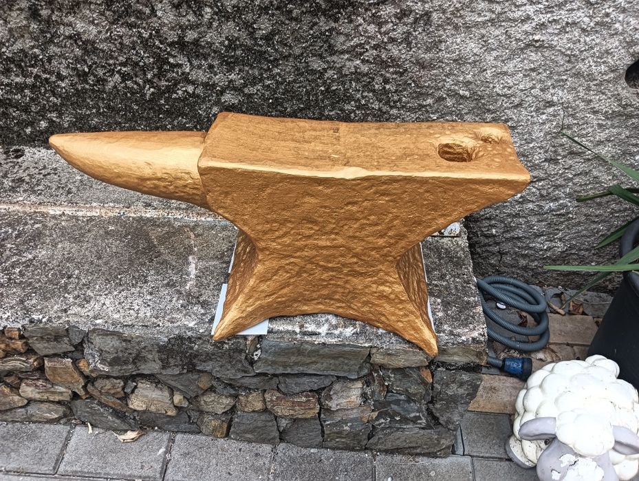 Bigorna ferro muito velho