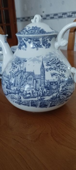 Vintage Porcelain Tea Set428624493434654724