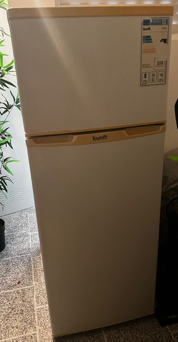 Frigorífico Kunft 215L
