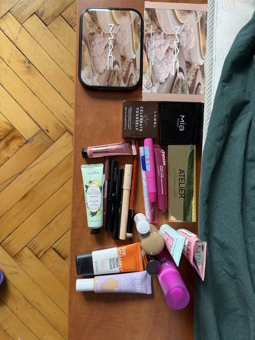 Великий набір брендової косметики (MAC, Rhode, Lamel, Maybelline) / Все в одні руки
