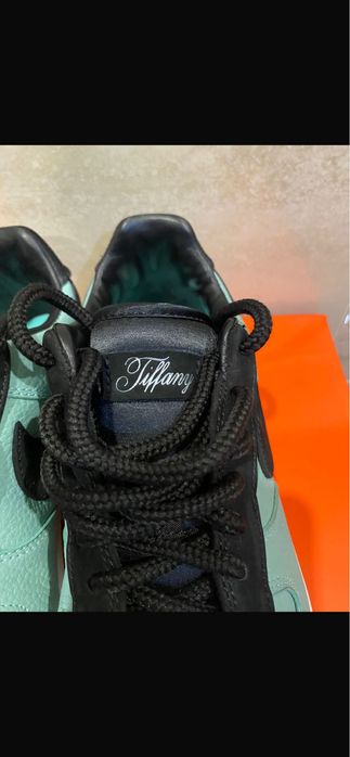 Tiffany & Co. 1837 (Friends and Family) (Aceito Trocas)