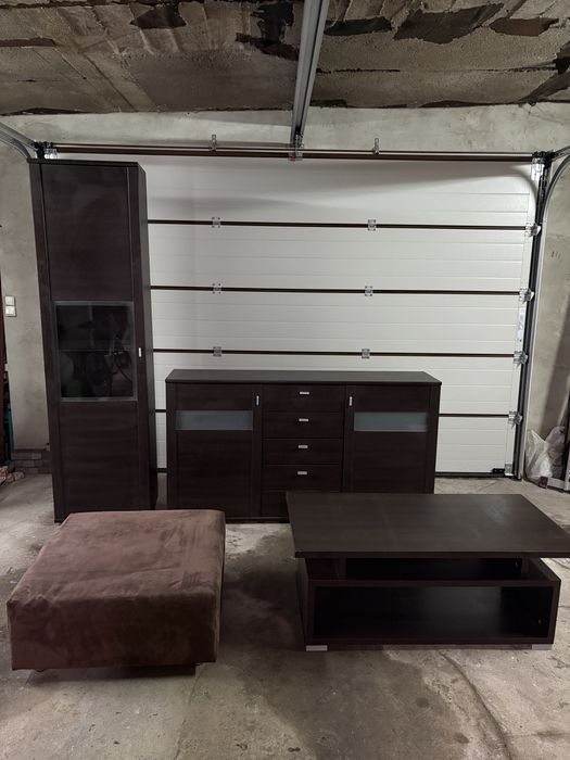 Komplet mebli-komoda+szafa+stolik+pufa