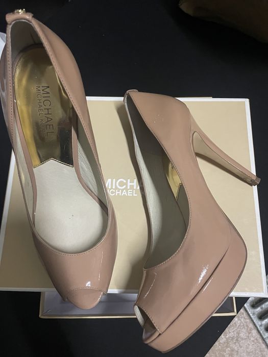 Sapatos saltos altos Michael Kors