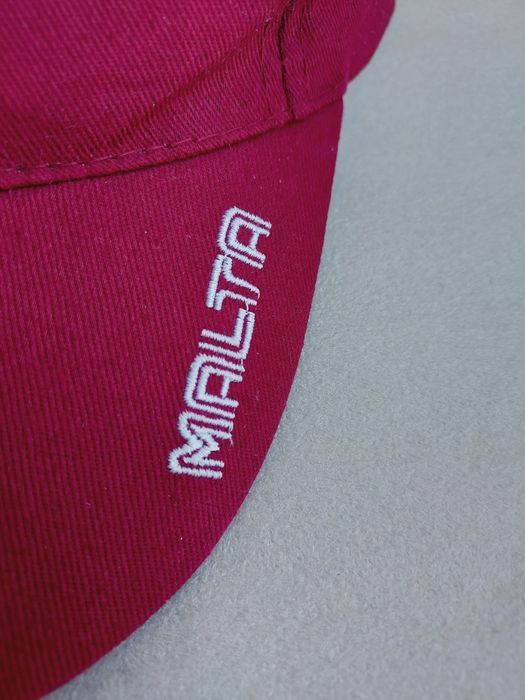 Czapka z daszkiem z Malty unisex–Krzyż Maltański- jak nowa InPost