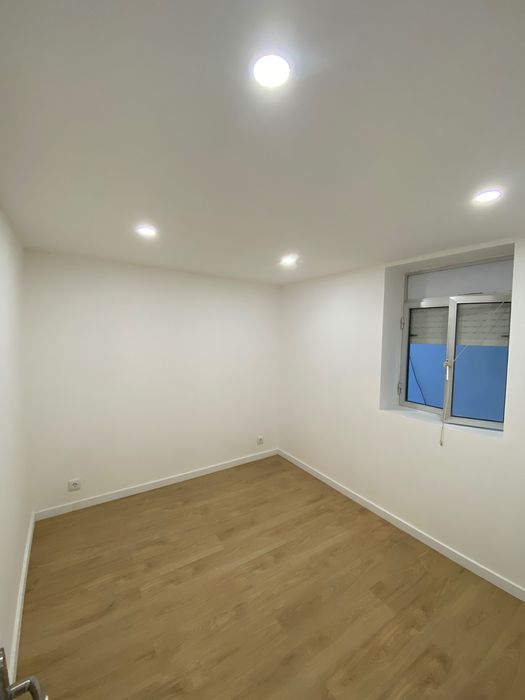 Casa T1 junto ao metro de Baguim