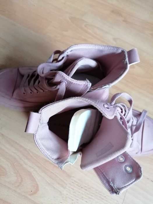 Buty 38 fioletowe zamszowe oraz 36 różowe