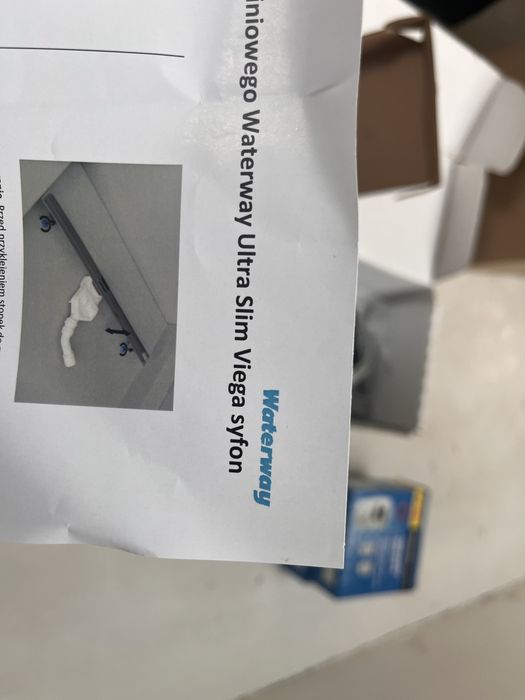 Odplyw Viega liniowy slim 70 na plytke