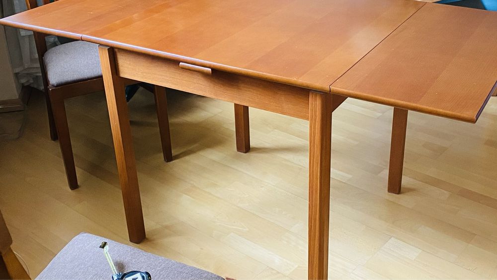 Стол обеденный раздвижной 80х80 / 150х80