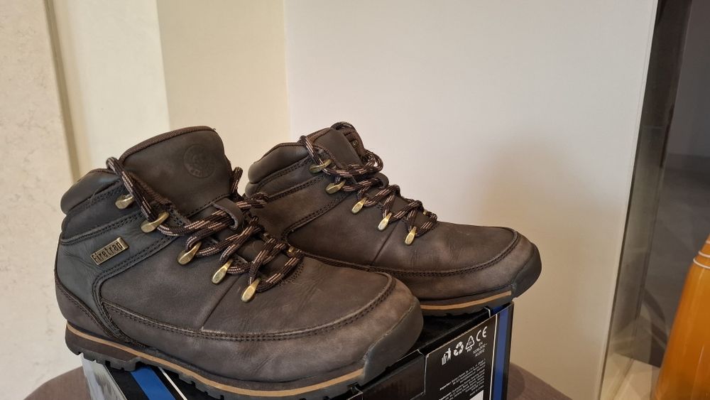 Buty jesienne trekkingowe