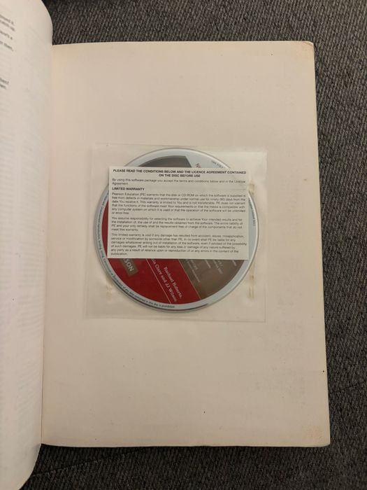 Manuais de Inglês do Cambridge School - New Total English Intermediate