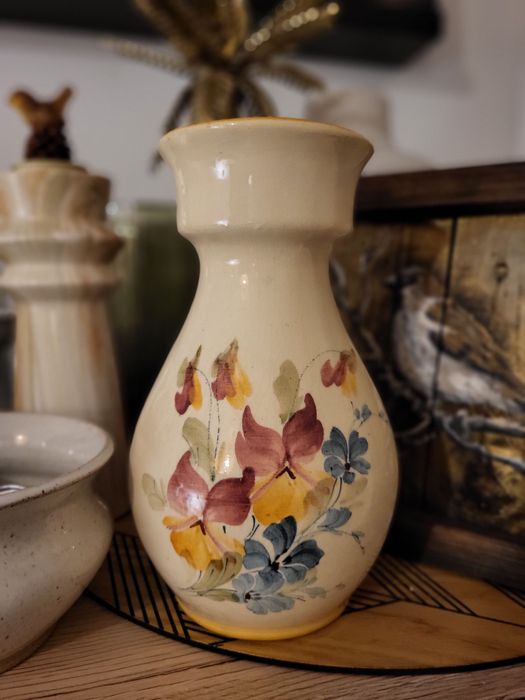 Wazon ceramiczny vintage kwiaty handmade malowany ręcznie 20 cm Made i