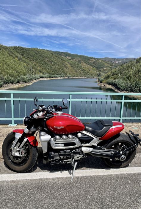 Triumph Rocket 3 R