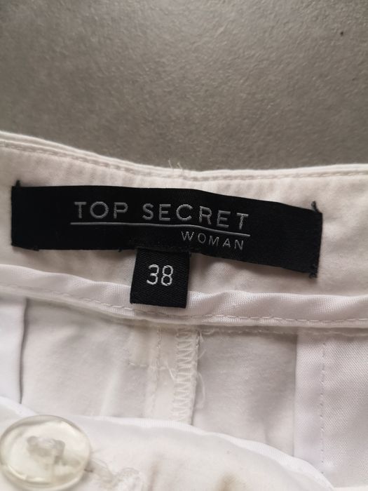 Białe szorty spodnie Top Secret M