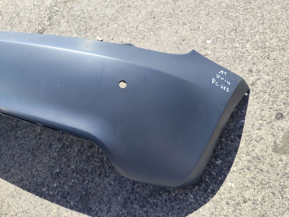 Audi A1 - Para Choques Trás - PC683