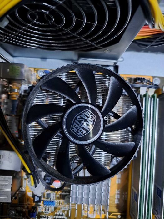 PC Core 2 Quad, Gráfica NVidea Quadro, 8GB Ram, Windows