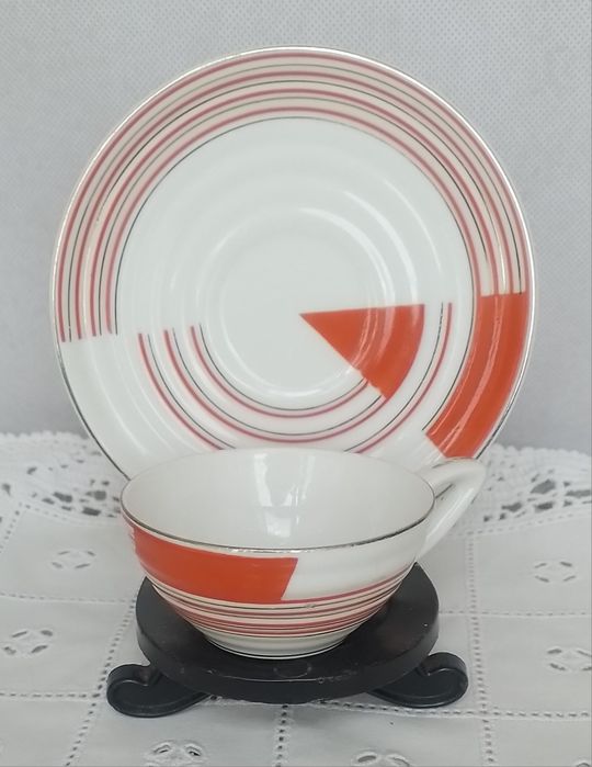 Chávena de café com pires em porcelana Coimbra 1° carimbo