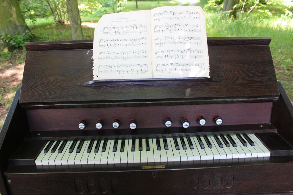 Fisharmonia Organy Niemiecka ponad 200 letnia!!!Okazja