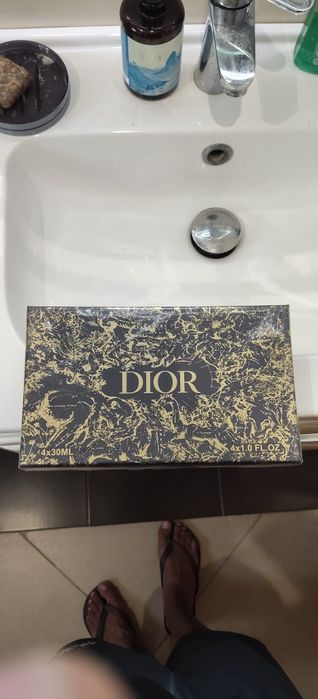 Caixa de perfumes Dior